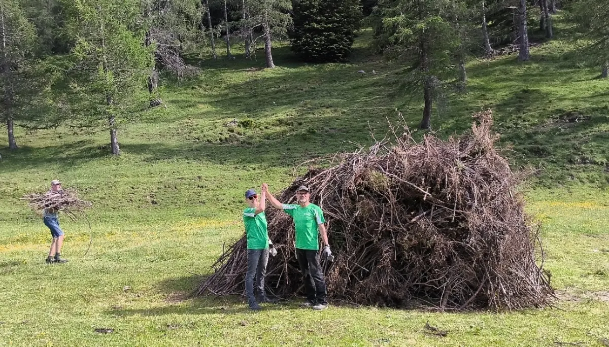 Vorbereitung Sommersonnenwendfeuer | © DAV Magdeburg