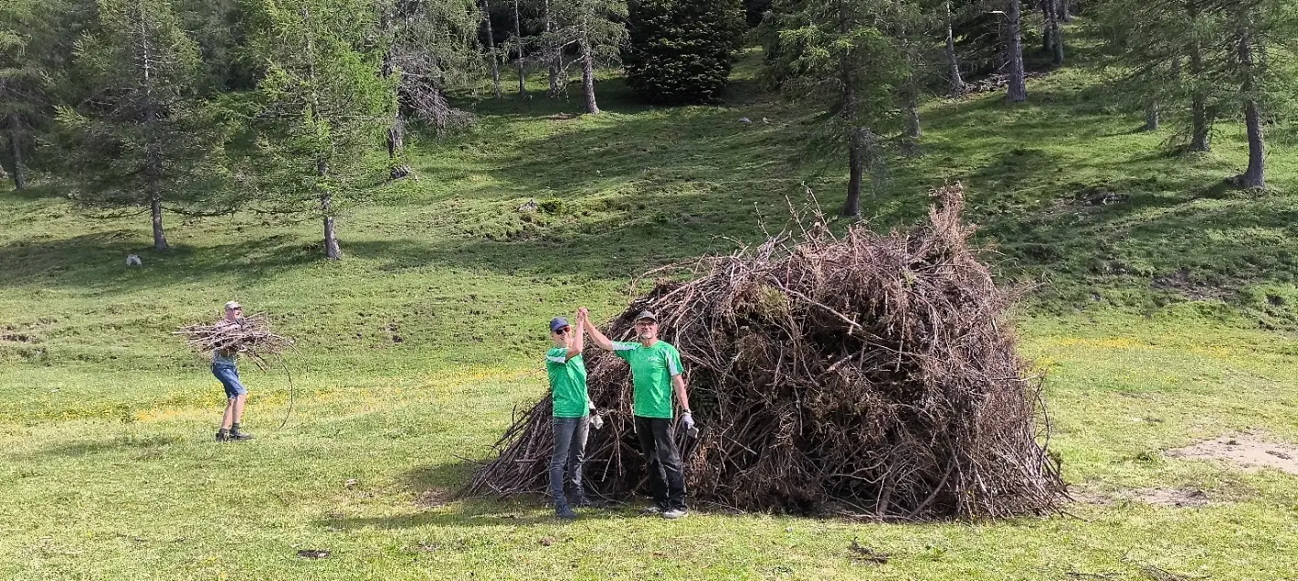 Vorbereitung Sommersonnenwendfeuer | © DAV Magdeburg