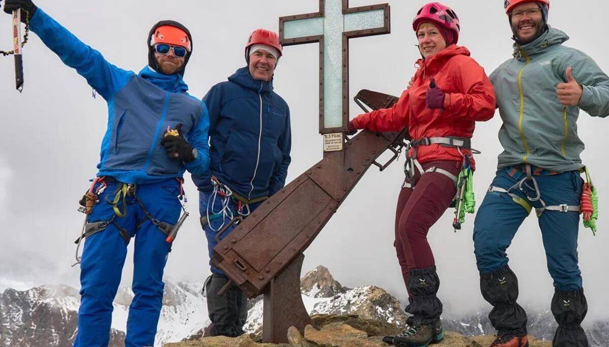 Überschreitung (hier am Gipfel) der Suldenspitze (3.376m) | © Alexander Goebel 2023