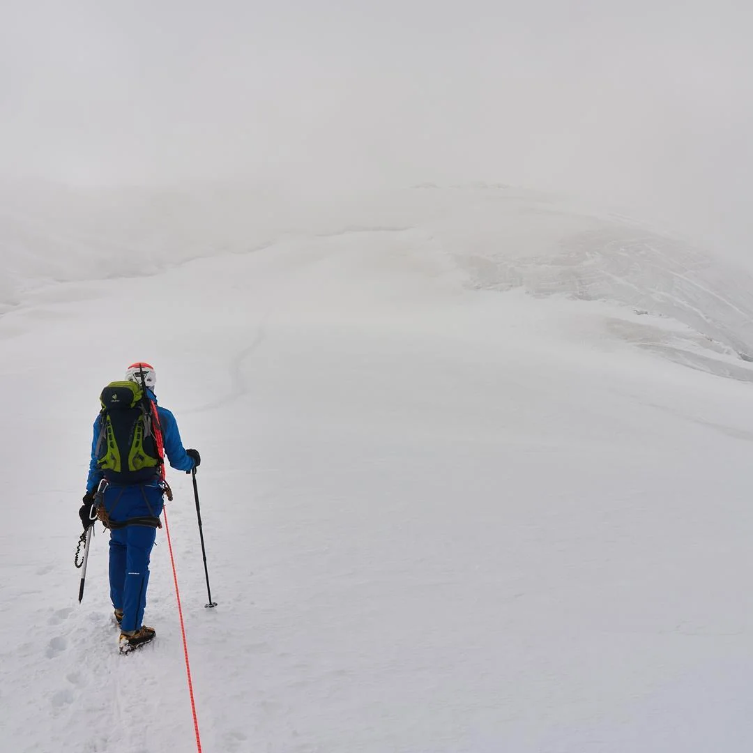 Aufstieg zum Monte Cevedale im Nebel | © Alexander Goebel 2023